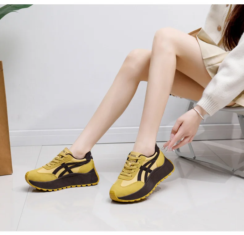 Women Sneakers Korean Thick Sole 2024 Autumn New Student Running Shoes Height Increasing Casual Lace Up Anti Slip Comfort Shoes