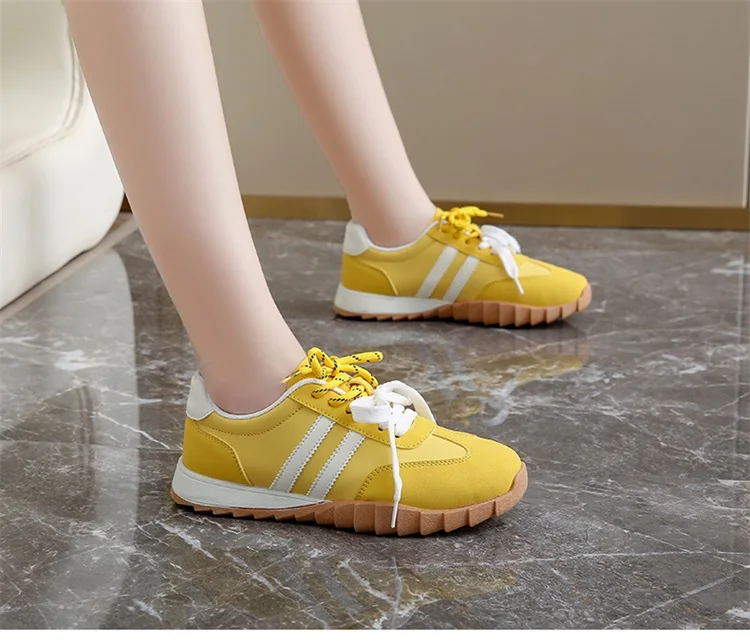 CRLAYDK 2024 Fall Fashion Women's Skateboard Shoes for Girls Lace Up Sneakers Walking Cute Flat Casual Tennis Low Top Loafers