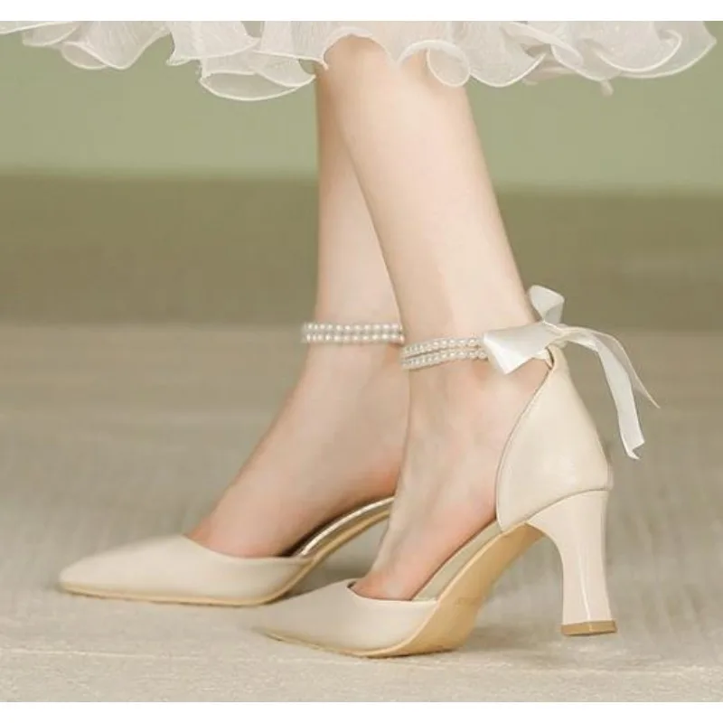 Women's New Luxury Pearl Rhinestone Wedding Shoes Bridal Party Thick High-heeled Hollow Designer Pointed Single Shoes Fashion